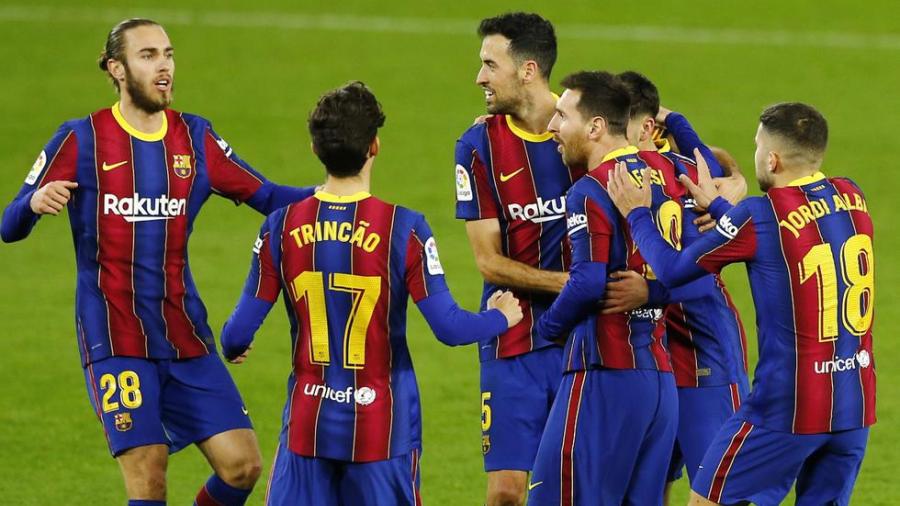 Barcelona remonta y gana al Betis en Liga