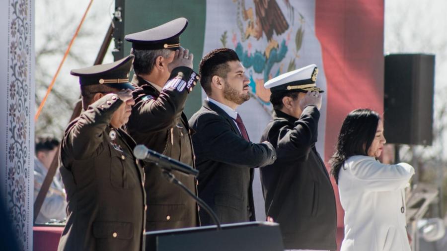 Realizan ceremonia para conmemorar el día de la bandera
