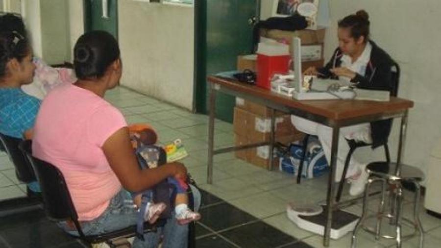 Carecen de medicamentos en clínica de Altamira