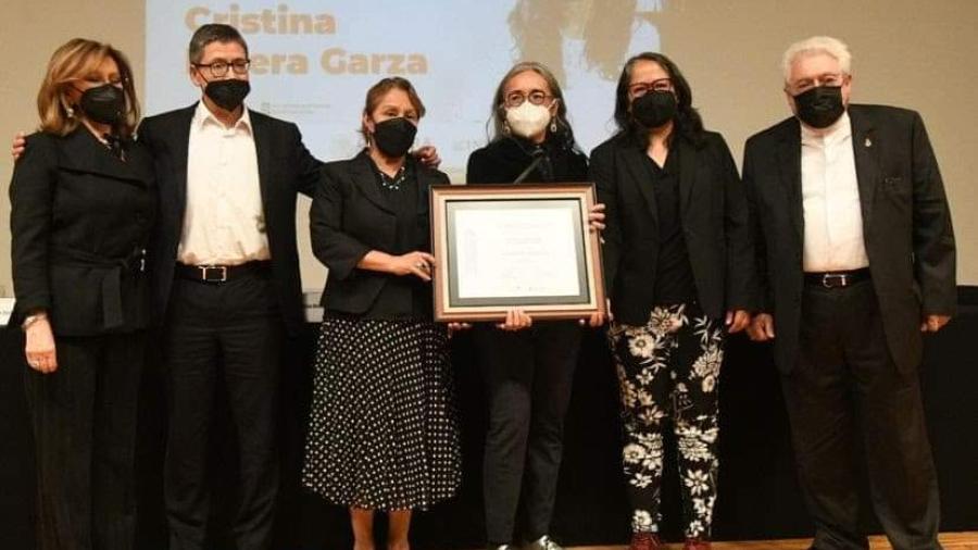 Tenemos que verlas a ellas, no a sus aseisnos: Cristina Rivera a Felipe Garrido