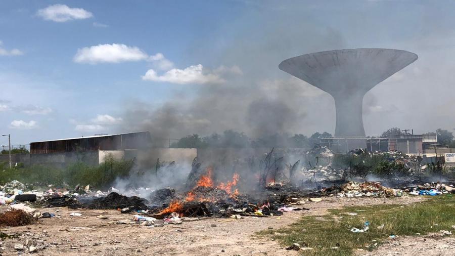 Incendian carretoneros varias zonas del basurero antiguo