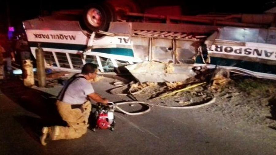 Sin determinarse causa de volcadura de cami&oacute;n en Reynosa: PC