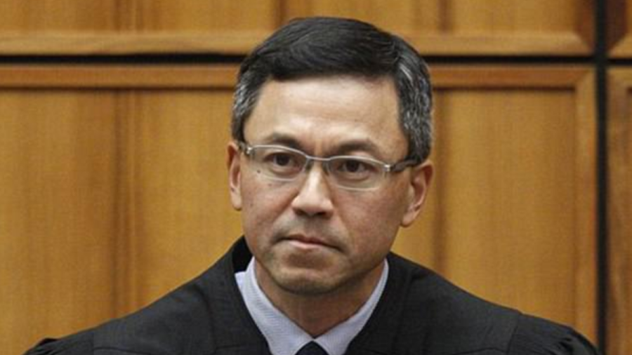 Extiende juez de Hawaii indefinidamente bloqueo a veto migratorio de Trump