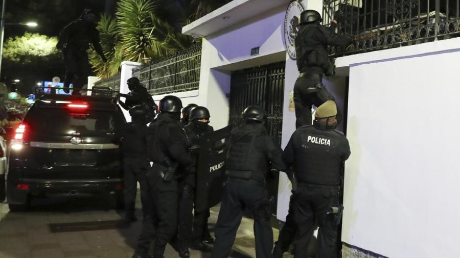 México rompe relaciones diplomáticas con Ecuador tras ataque a su embajada