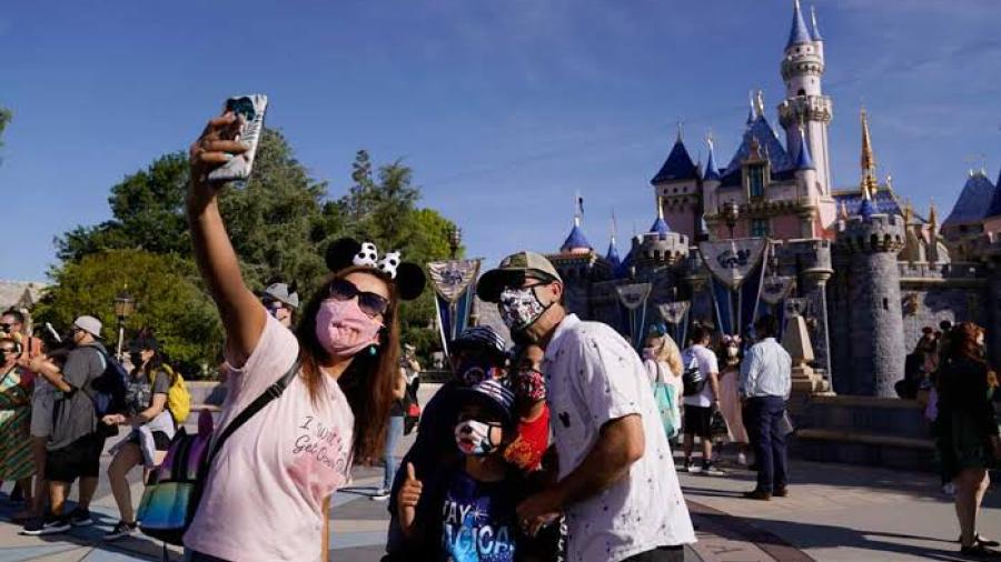 Disney incrementa aforo de personas en sus parques