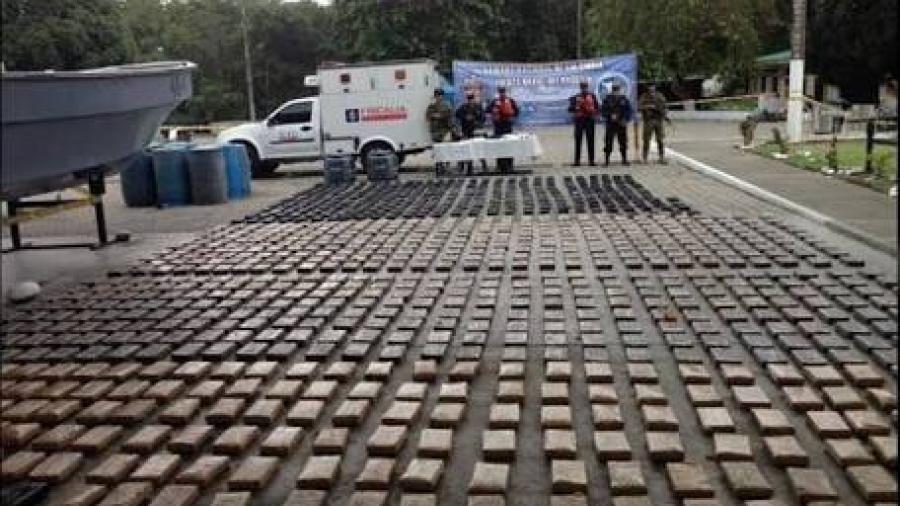 Decomisan 1.3 toneladas de cocaína en el Pacífico colombiano