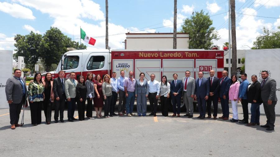 Donan empresarios locales máquina apagadora a Gobierno Municipal 