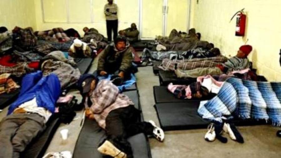 Albergan a 60 personas ante fr&iacute;o