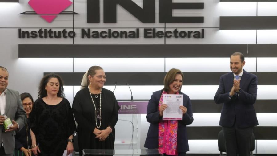 Xóchitl Gálvez se registra ante el INE como candidata a la presidencia de México