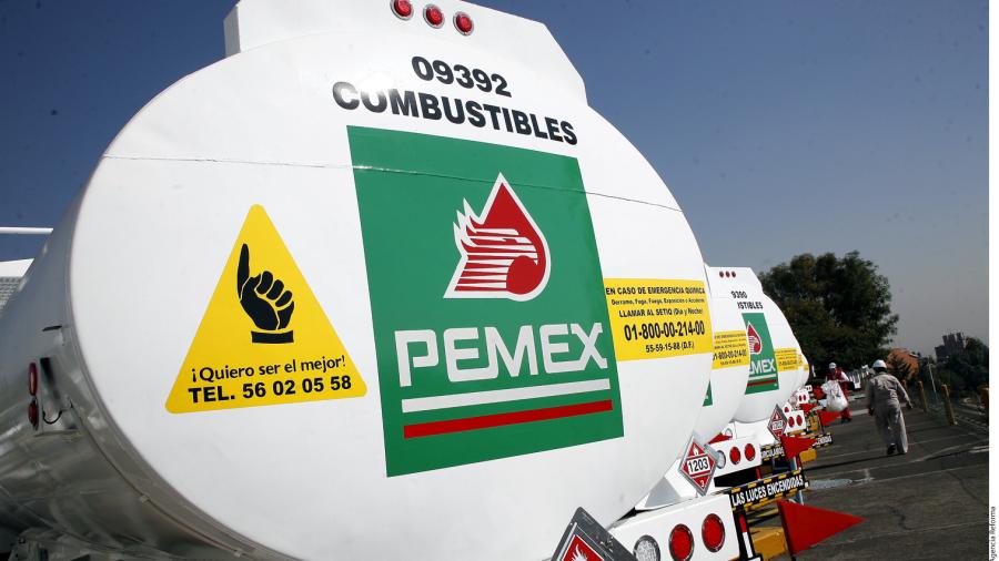 Denuncia Pemex venta ilegal de combustible