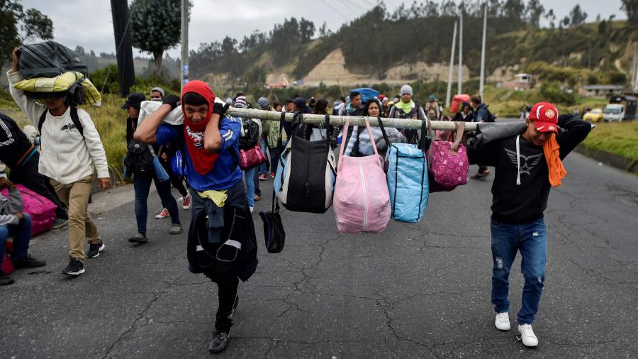 En Venezuela, contrabandear pan y queso es delito de 18 años de prisión