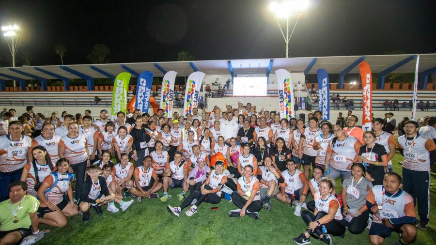 Realiza UAT con éxito la primera carrera nocturna 5k en Ciudad Victoria