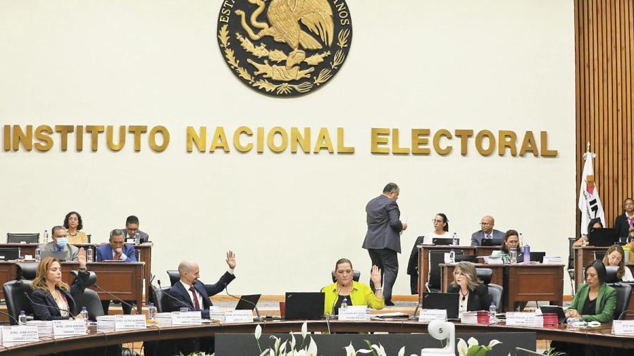 Avala comisión del INE solicitud de registro de coaliciones
