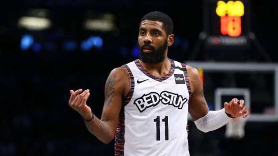 Kyrie se enfada con la NBA por una multa 