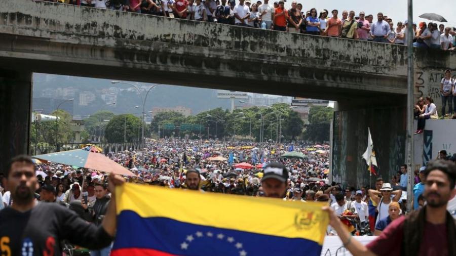 México impondrá sanciones a políticos venezolanos