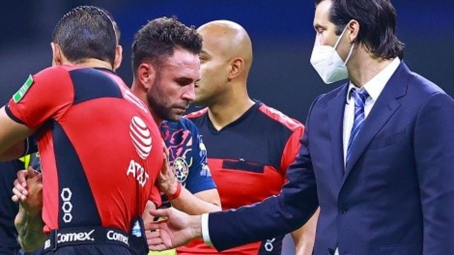 Miguel Layún le dedica un emotivo mensaje de despedida a Solari