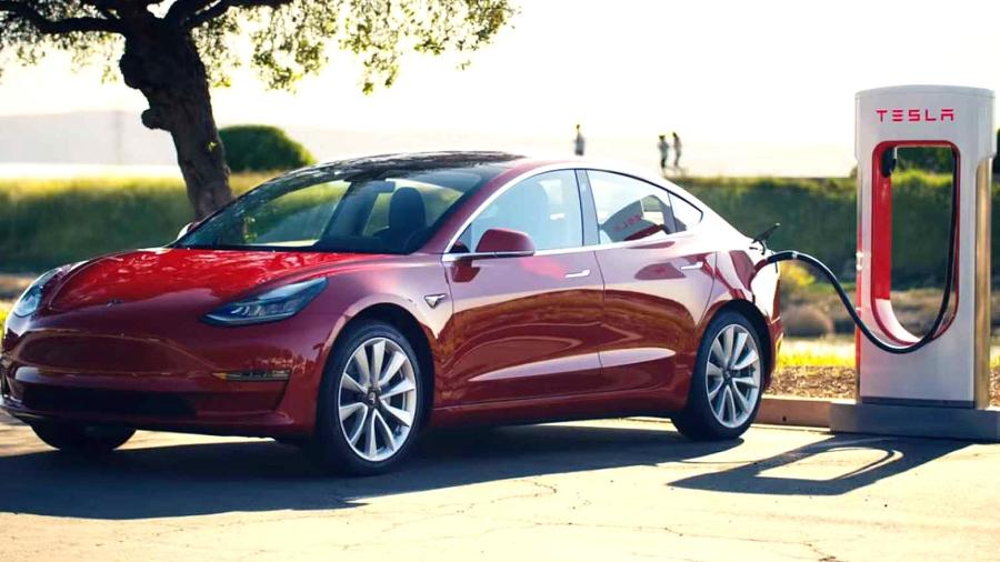 Tesla supera el valor combinado de GM y Ford en el mercado