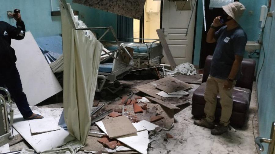 Terremoto deja al menos seis muertos en la isla de Java, Indonesia