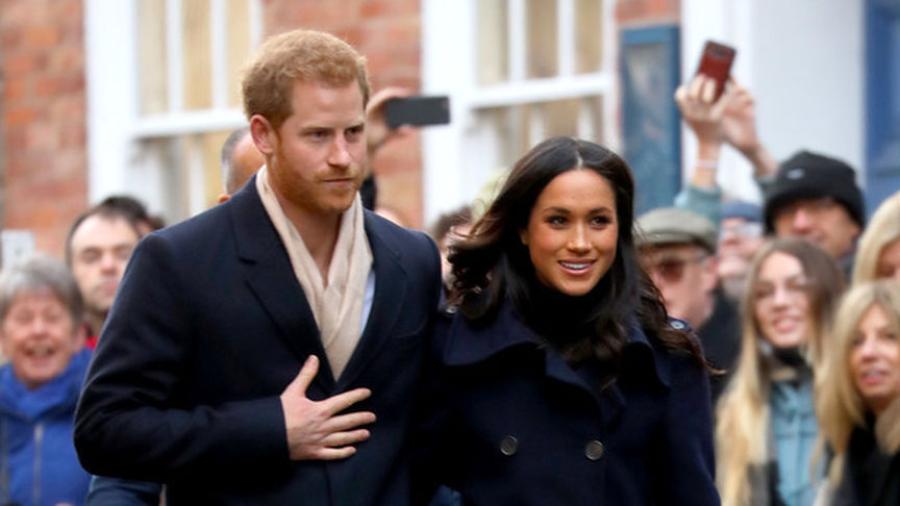 Príncipe Enrique y Meghan Markle conmemoran Día Mundial del SIDA