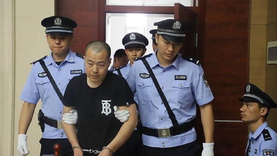 Condenan a pena de muerte a hombre que mató a seis niños en China