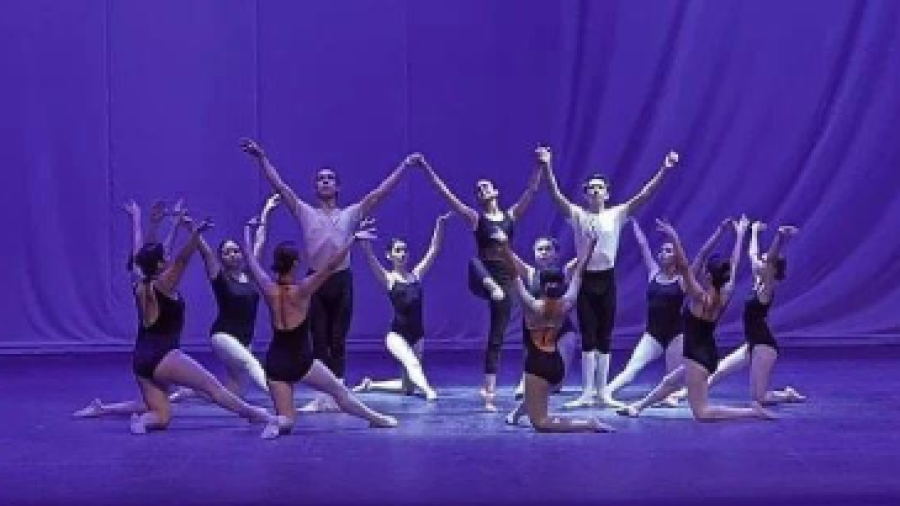 Coreógrafo de ballet nacional de Cuba profesionaliza a la compañia de danza de Nvo Laredo  