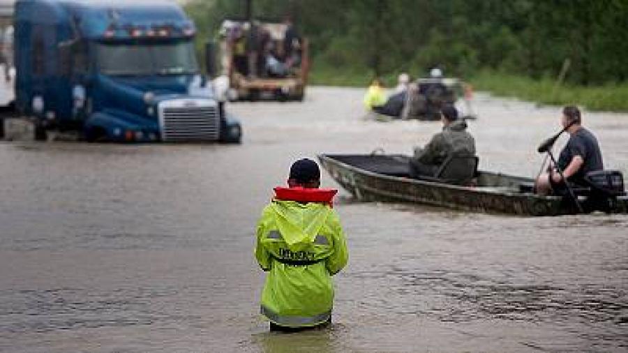 Harvey vuelve a tocar tierra el estado de Louisiana