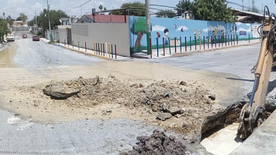 Tras imprevisto, reparan ducto de agua en colonia Hidalgo