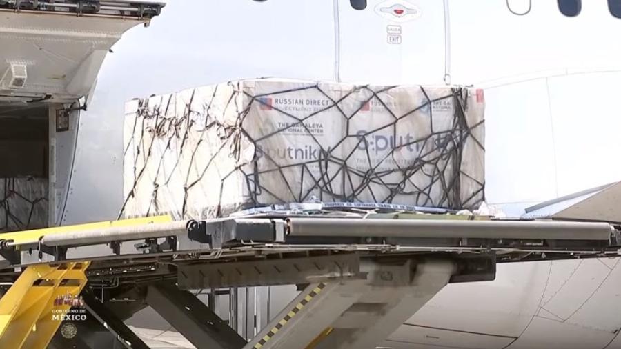 Arriba a México nuevo embarque de la vacuna rusa Sputnik V con 200 mil dosis 