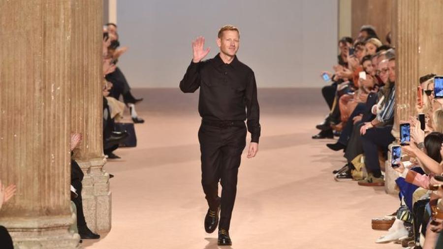 Paul Andrew se retira de Salvatore Ferragamo