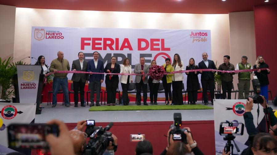 Acuden miles de ciudadanos a primera feria del empleo 2025 del Gobierno Municipal