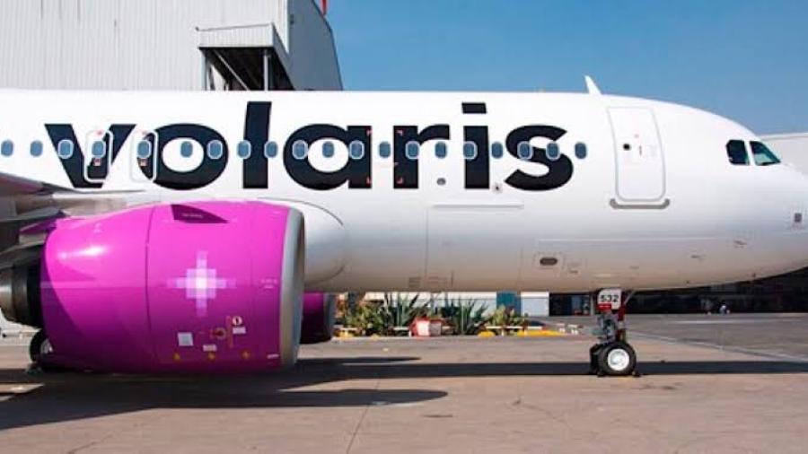 Pasajeros intenta desviar por la fuerza avión de Volaris; es detenido 