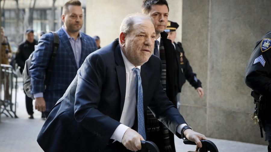 Trasladarán a Harvey Weinstein a California para enfrentar otros cargos 