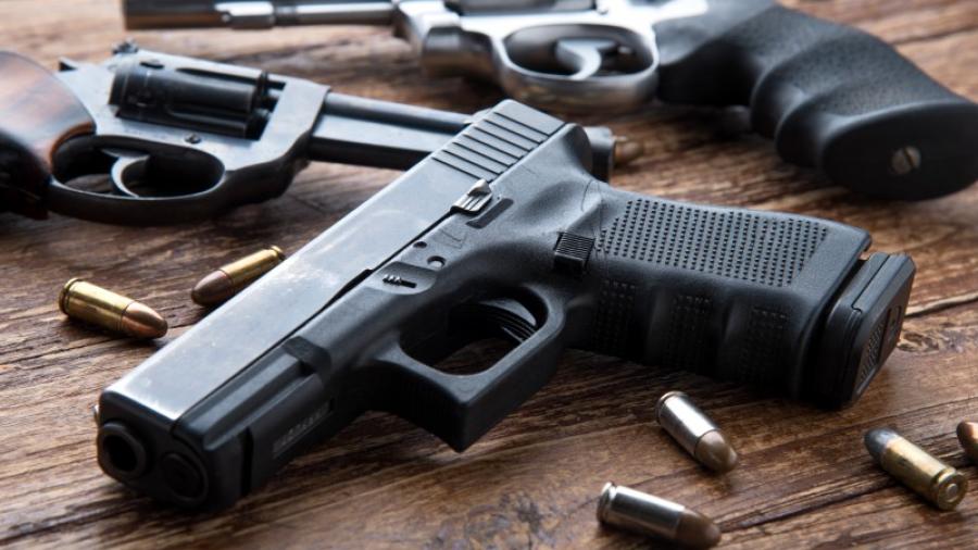 Prohibirá NY venta de componentes para armas en internet