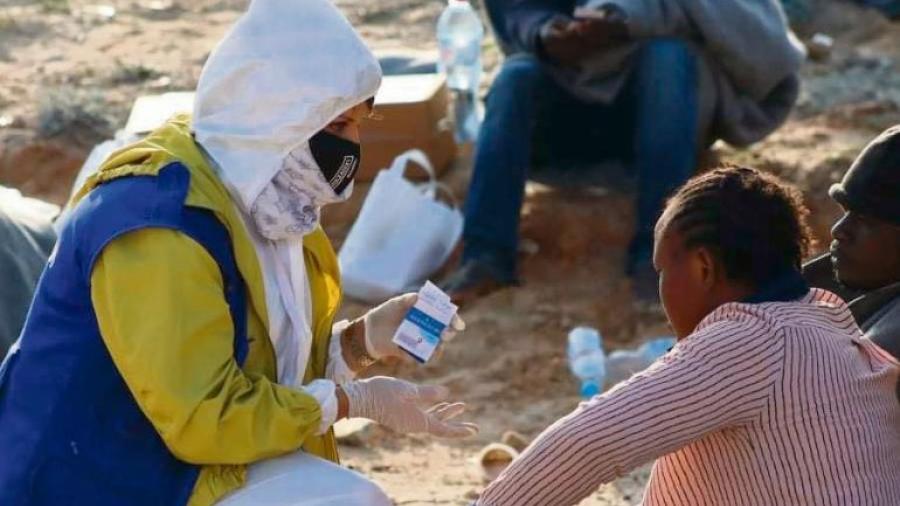Al menos 74 migrantes muertos en naufragio ante costas libias