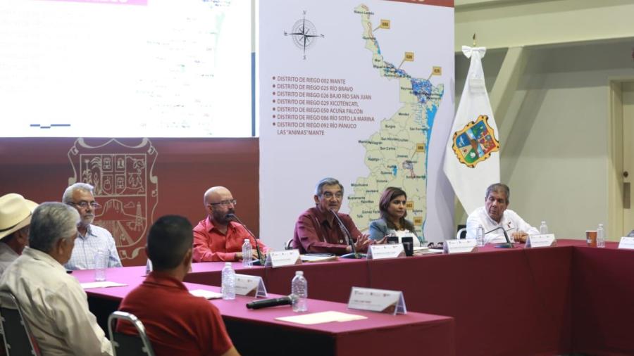 Anuncia el gobernador a productores, creación de Secretaría de Recursos Hidráulicos 