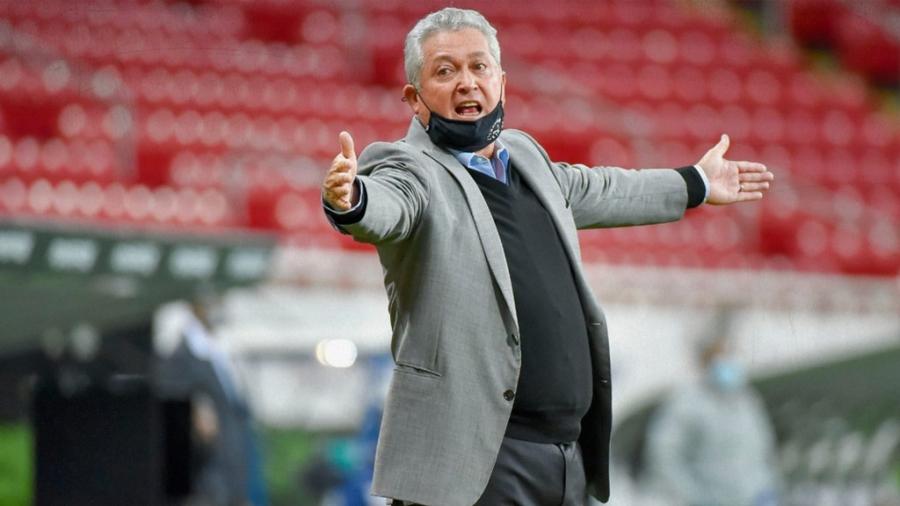 Vucetich se iría de Chivas al final de Guard1anes 2021