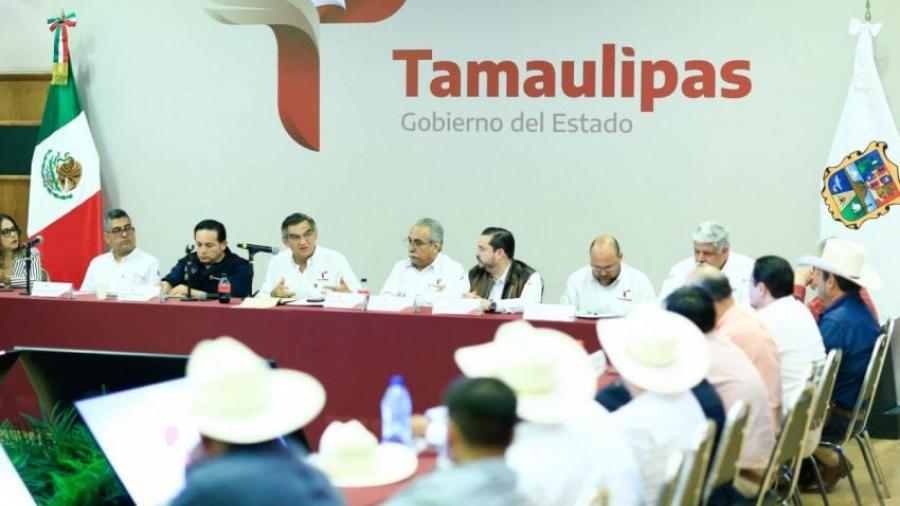 Anuncia Américo Villarreal apoyo adicional para productores de sorgo