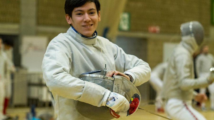 Se prepara esgrimista tamaulipeco para Copa del Mundo en Budapest 