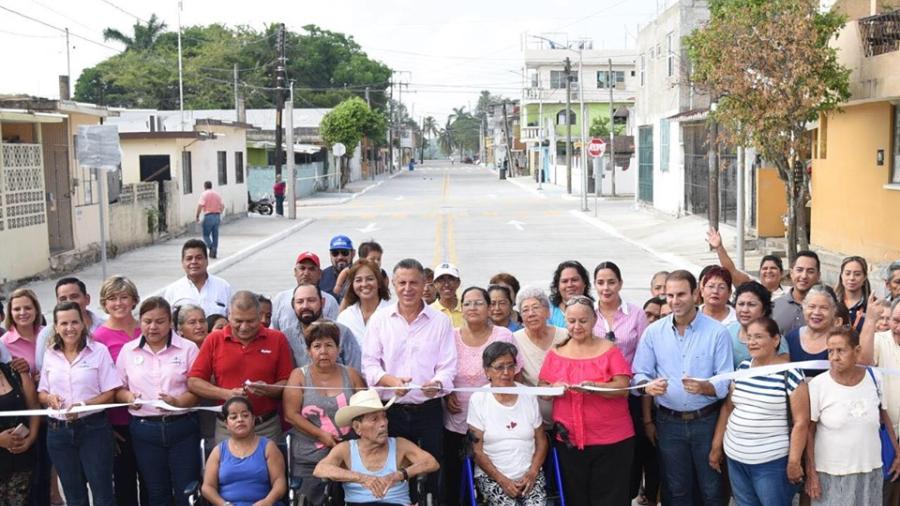 Continúa Chucho Nader cumpliendo con obras