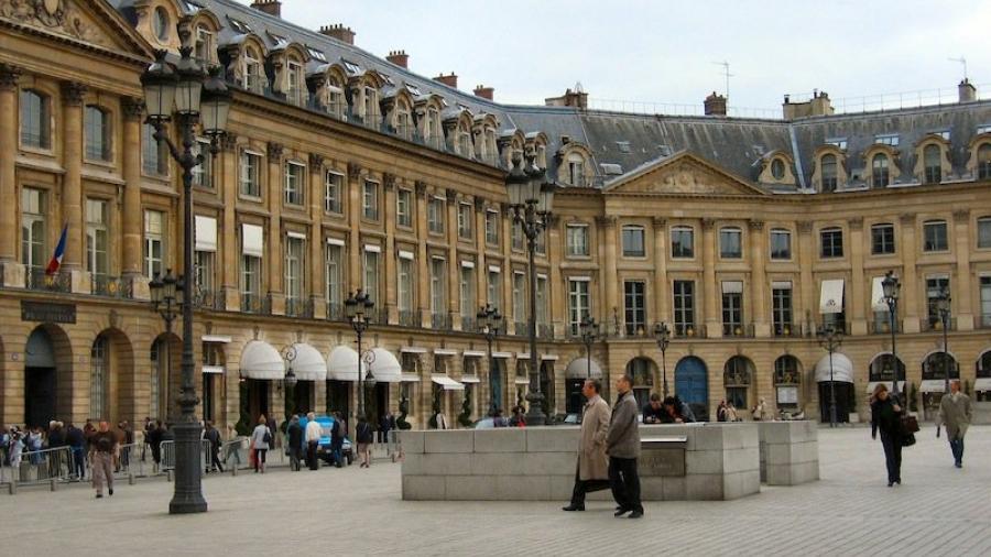 Roban joyas a familia real saudita en el Hotel Ritz de París