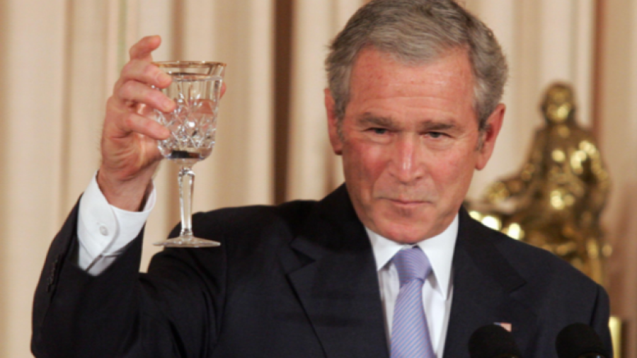 George W. Bush asistirá a juramento de Donald Trump como presidente de EEUU
