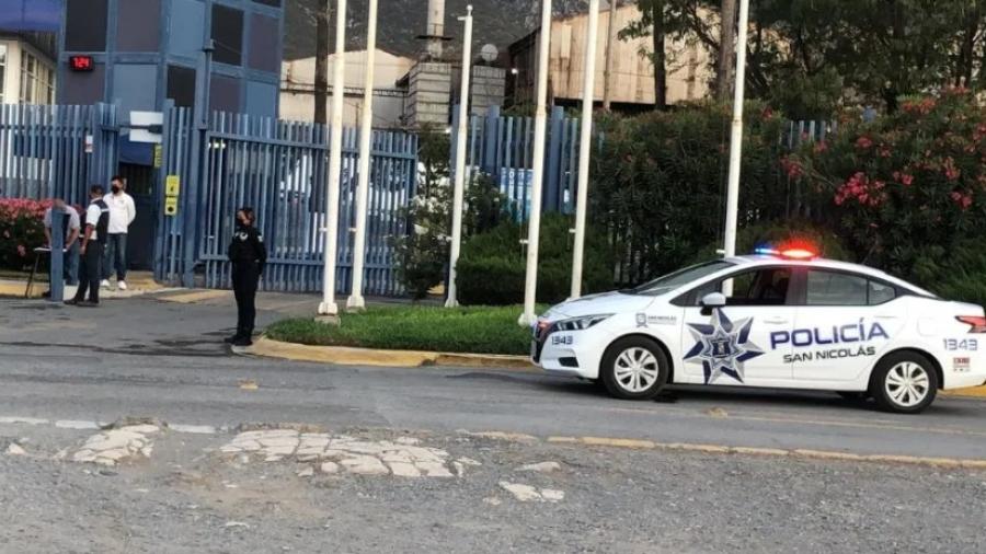Realizan operativo en colegio de San Nicolás de los Garza tras amenaza de tiroteo