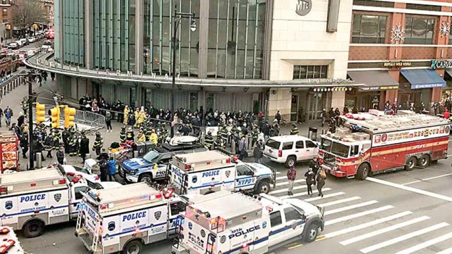 Descarrila tren en Nueva York; no hay heridos graves