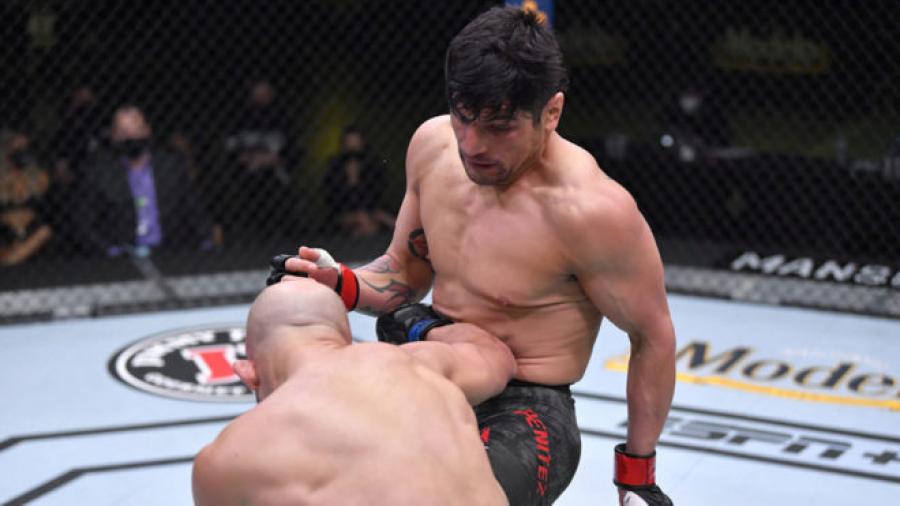 Nocaut del mexicano ‘Moggly’ Benítez en UFC