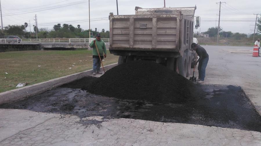 Repara Gobierno Municipal carpeta asfáltica con 76 toneladas