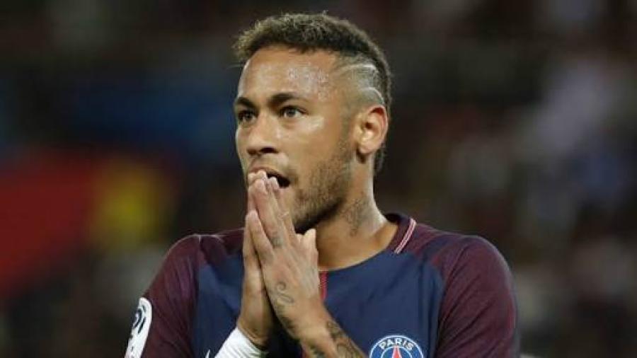 Neymar asevera que permanecerá en PSG