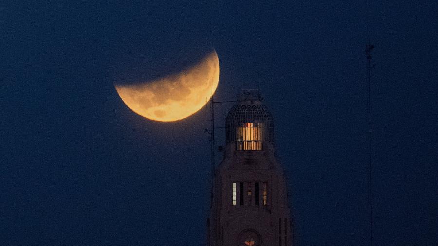 Así se vivió la "super luna" de mayo 