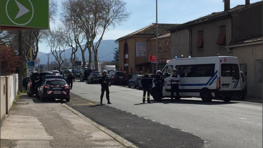 Al menos dos muertos en una toma de rehenes en Francia
