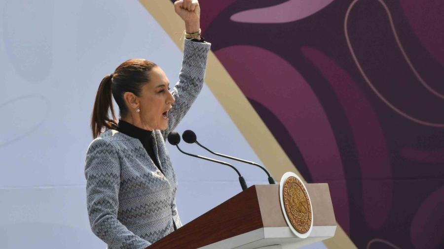 ¡Sheinbaum le gana a AMLO! Registra la aprobación más alta en tres décadas 