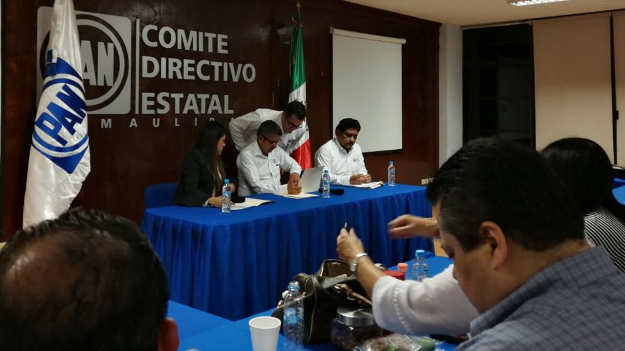 PAN define lista de candidatos a alcald&iacute;as en sesi&oacute;n de media noche